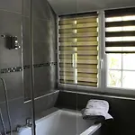 Guest house L'ecurie De Vieux-moulin 3*