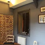 L'ecurie De Vieux-moulin Guest house
