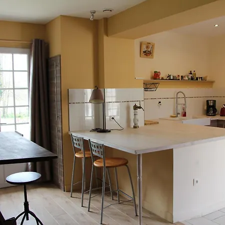 L'écurie De Vieux-moulin Vieux-Moulin (Oise)