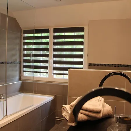 L'ecurie De Vieux-moulin 3* Vieux-Moulin (Oise)