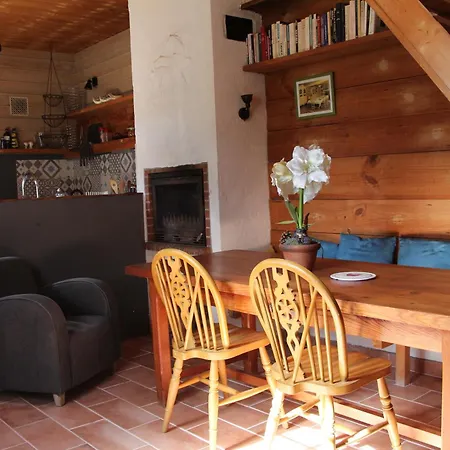 L'ecurie De Vieux-moulin Vieux-Moulin (Oise)