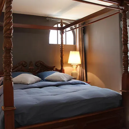 L'ecurie De Vieux-moulin Vieux-Moulin (Oise)