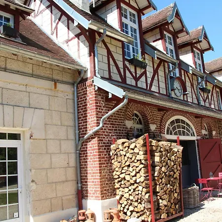 L'écurie De Vieux-moulin Maison d'hôtes *