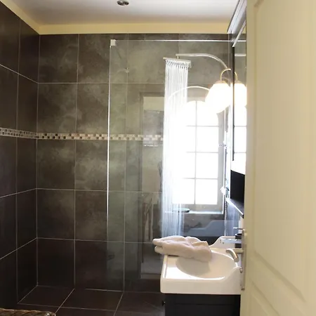 Gæstehus L'ecurie De Vieux-moulin 3*