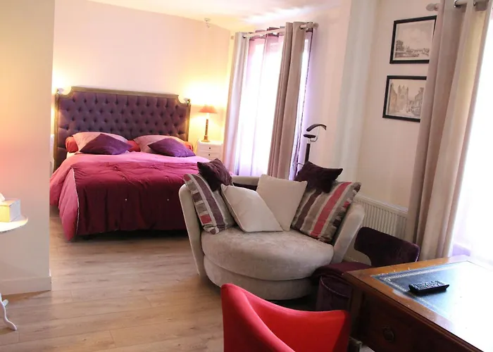 L'ecurie De Vieux-moulin 3*