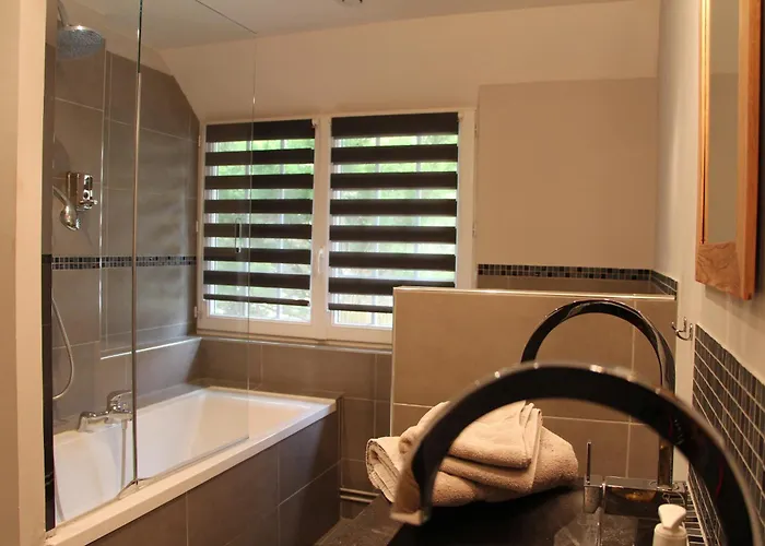 L'ecurie De Vieux-moulin 3* Vieux-Moulin (Oise)