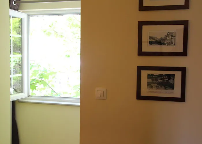 L'ecurie De Vieux-moulin Guest house