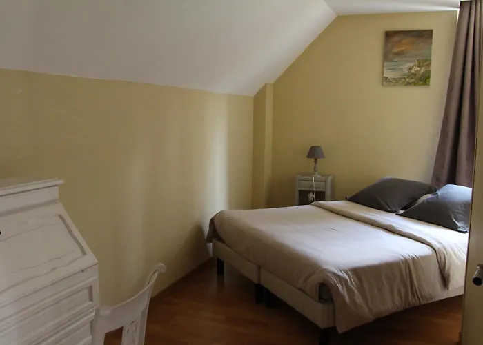 L'ecurie De Vieux-moulin Vieux-Moulin (Oise)