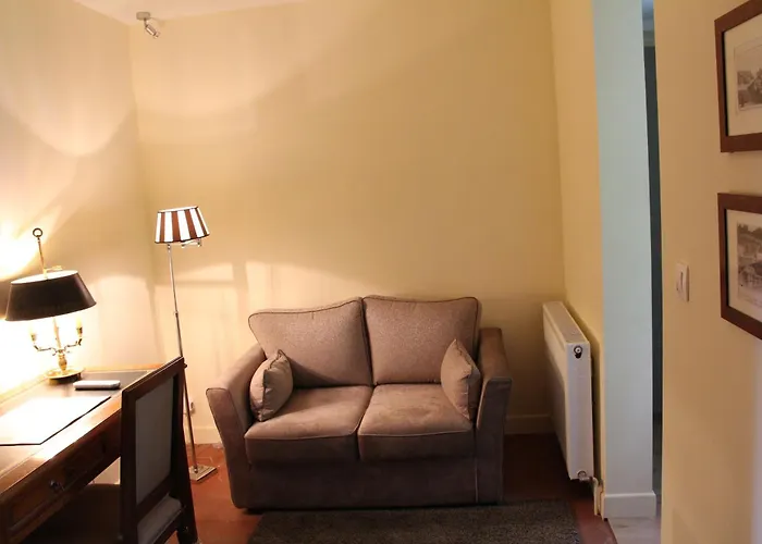 L'ecurie De Vieux-moulin Guest house 3*