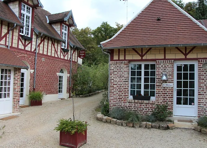 L'ecurie De Vieux-moulin Guest house